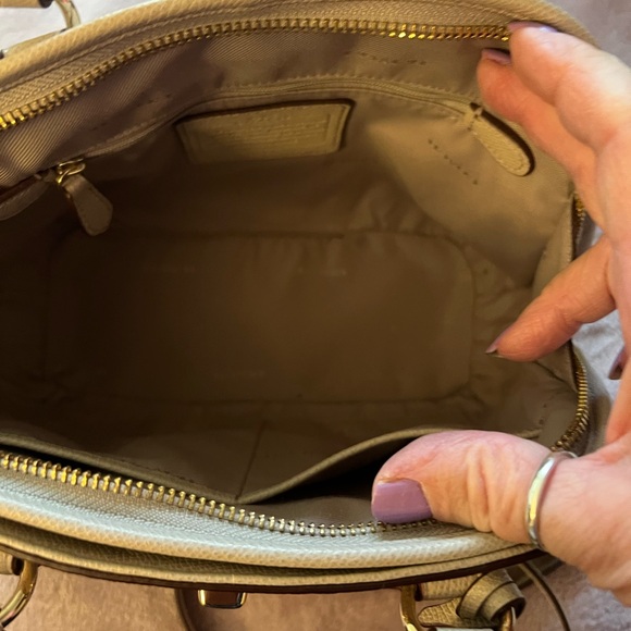 Coach small prince crossbody bag - Picture 4 of 9